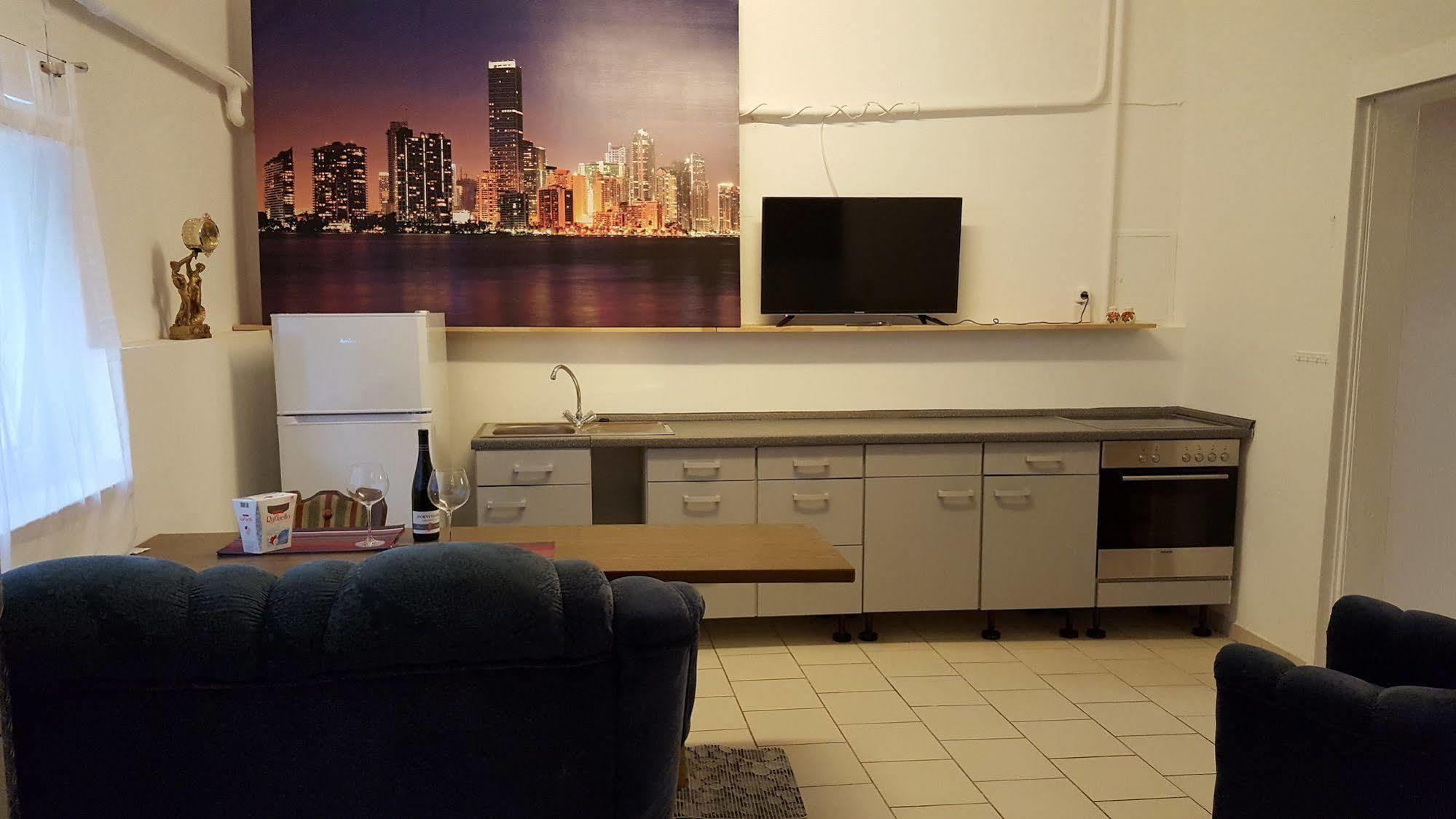 Star Hotel Fachbach Екстер'єр фото