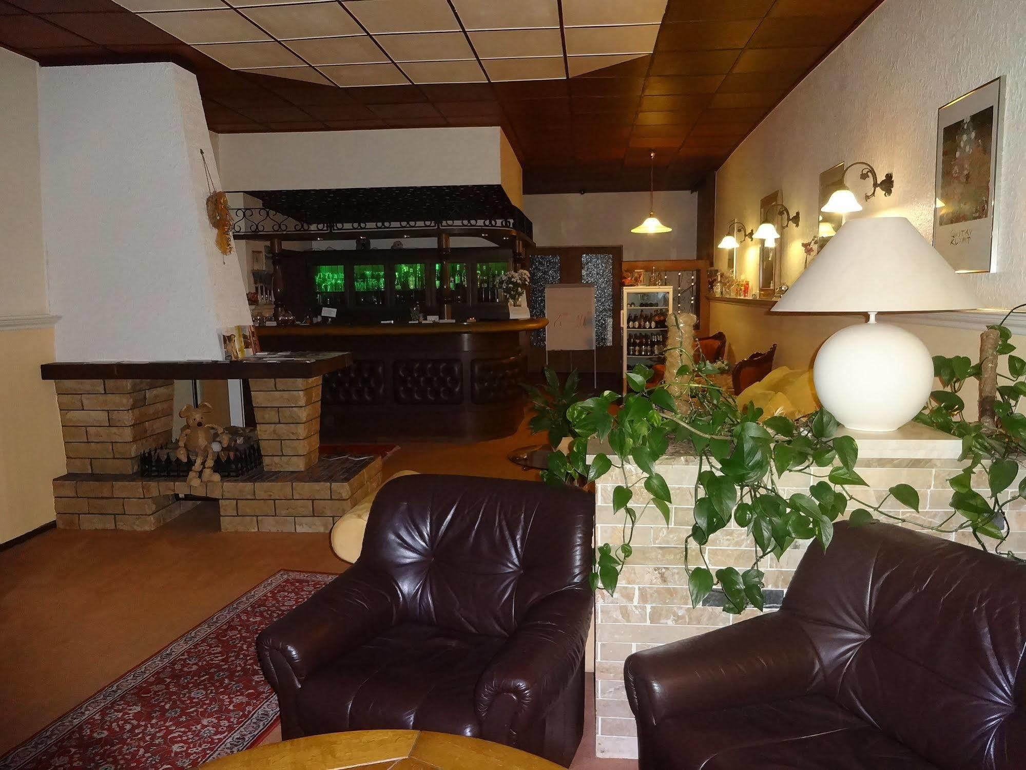 Star Hotel Fachbach Екстер'єр фото