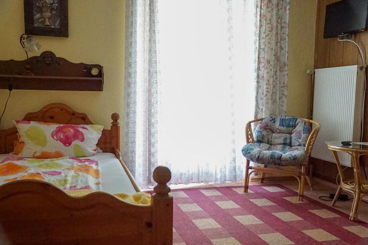 Star Hotel Fachbach Екстер'єр фото